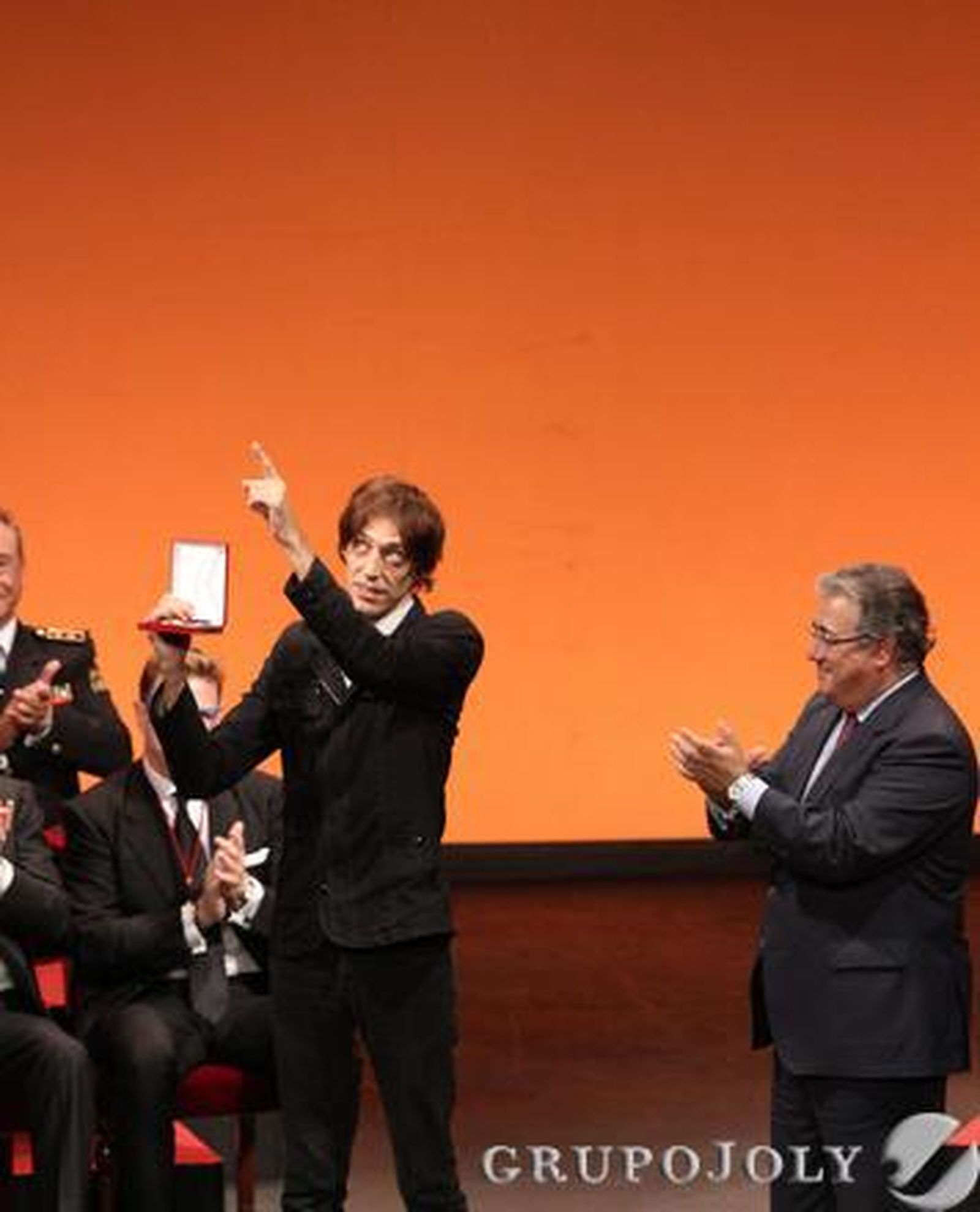 El hijo de Silvio recoge la medalla a título póstumo

Foto: B. Vargas