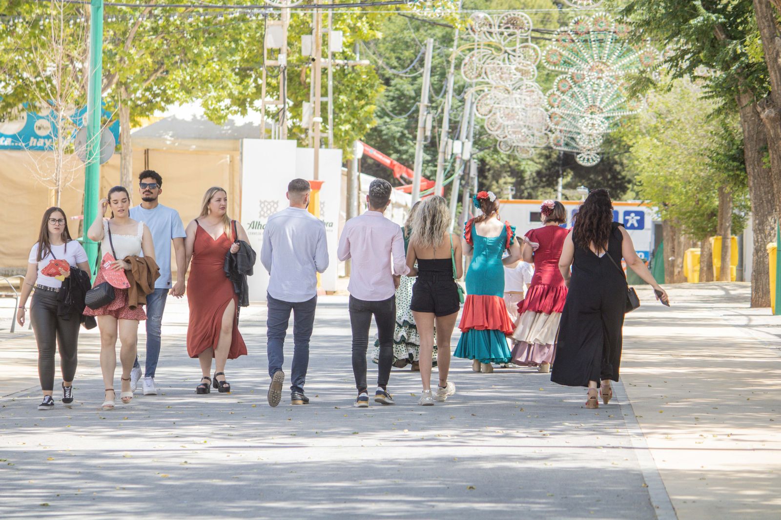 Ambiente en Granada durante este lunes de Corpus, en imágenes