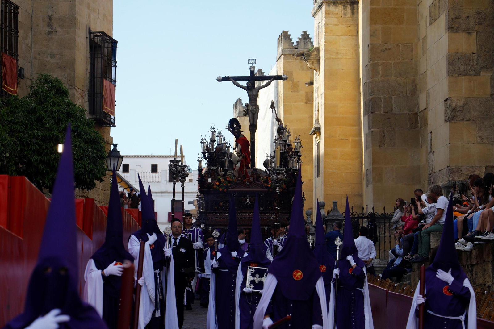 Martes Santo en Córdoba: procesión de la Hermandad de la Agonía