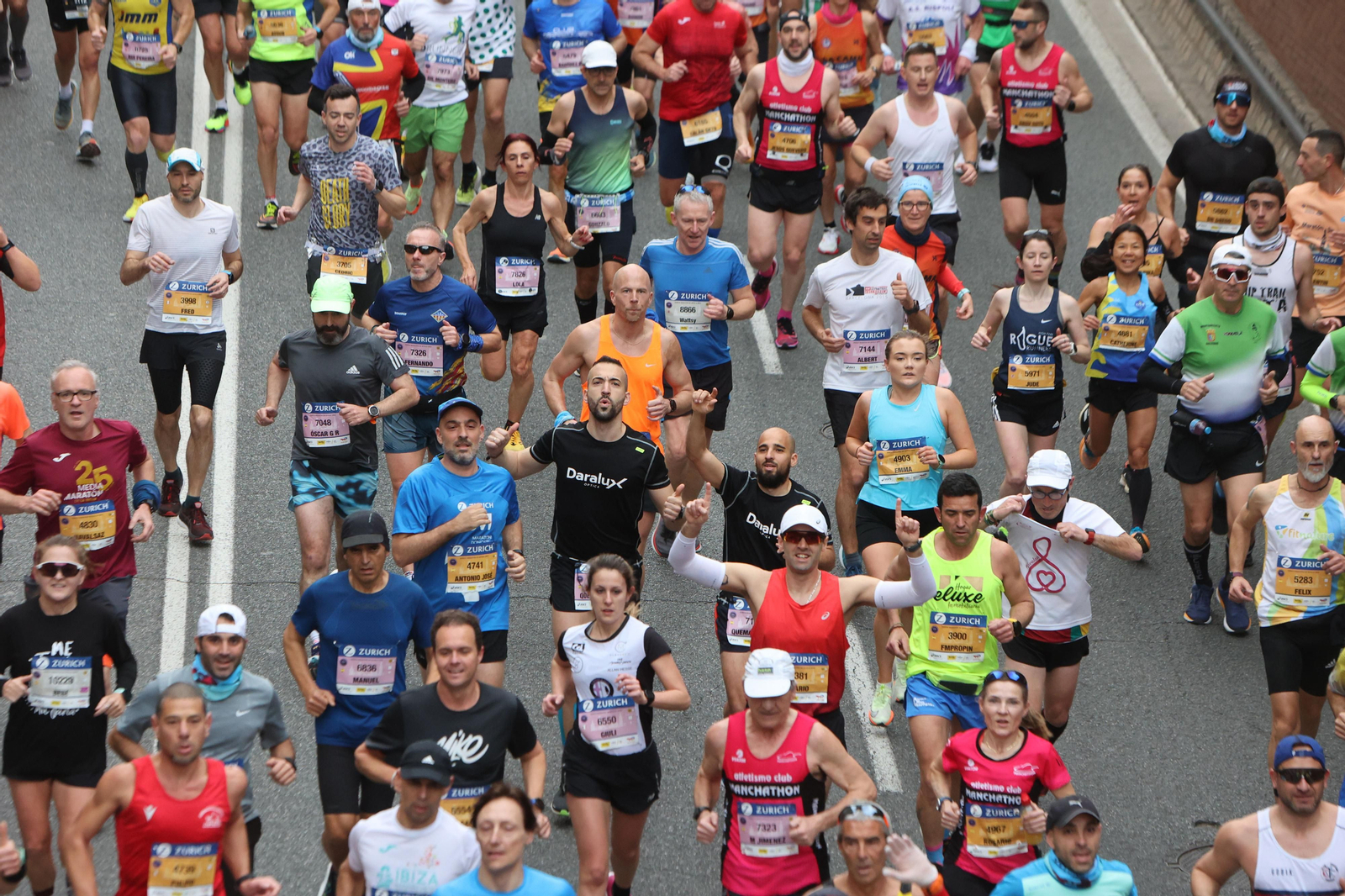 Búscate en la maratón de Sevilla 05