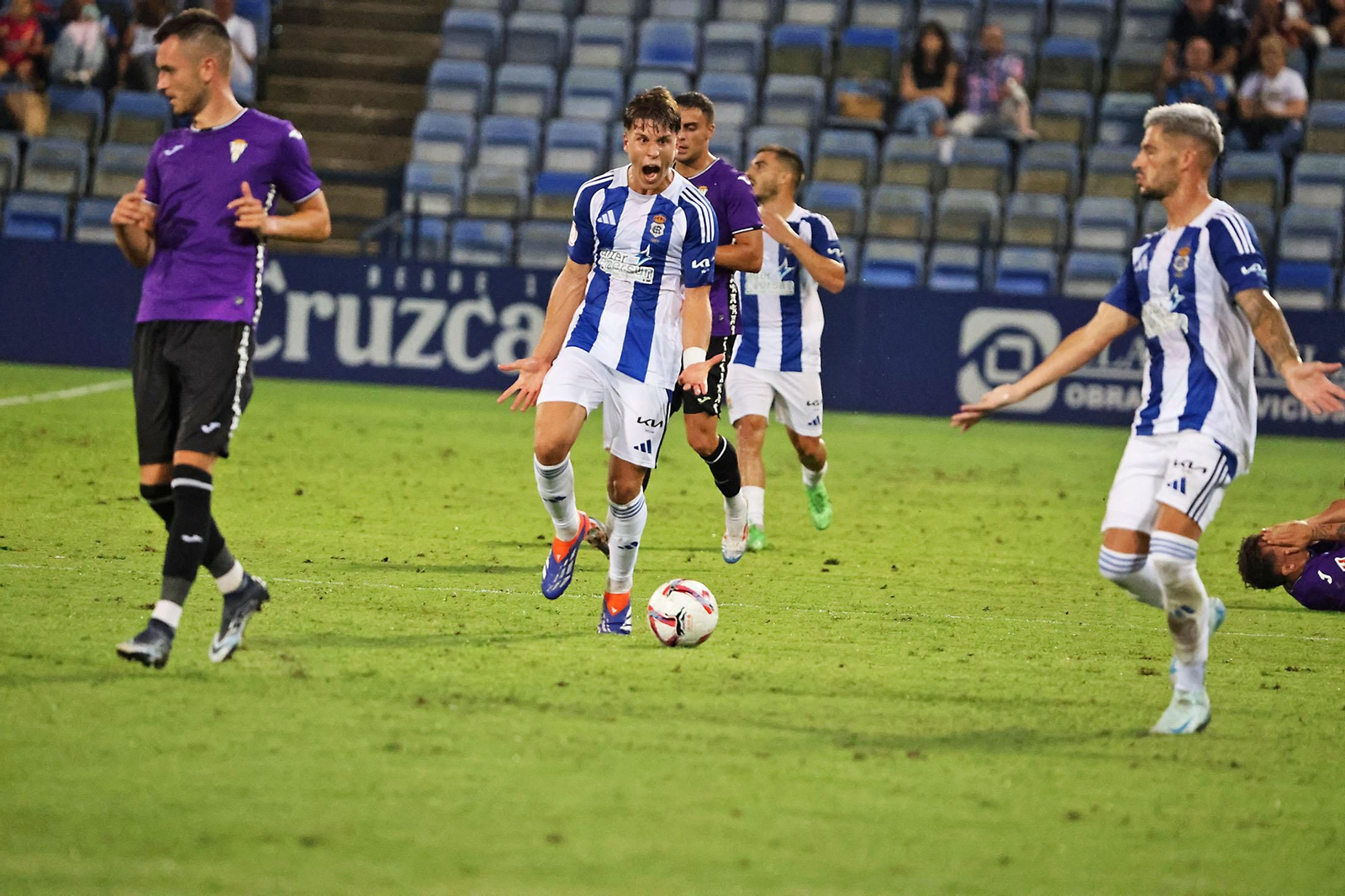 Las mejores imágenes del Trofeo Colombino entre el Recreativo de Huelva y el Córdoba CF