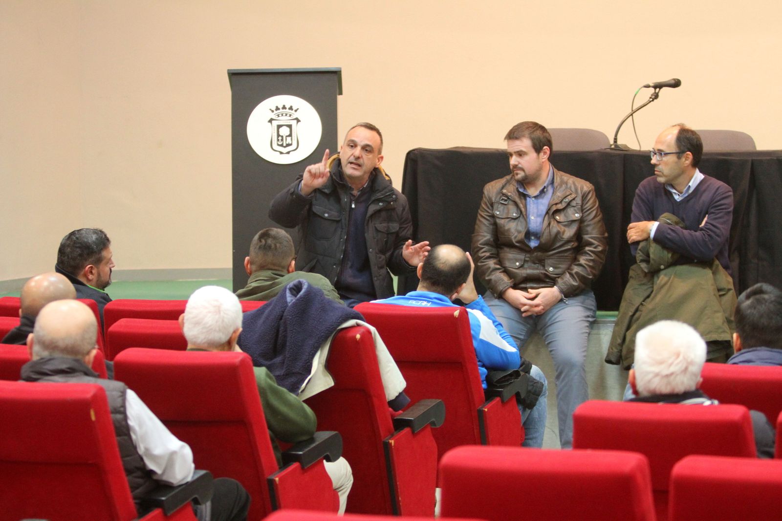 Una asamblea del Trust celebrada recientemente en la Casa Colón de la capital.