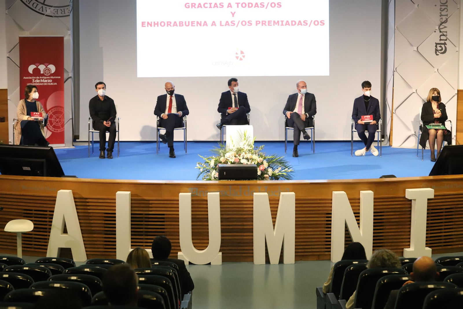 Imágenes de la entrega de premios de la Asociación de antiguos alumnos 3 de Marzo de la Universidad de Huelva