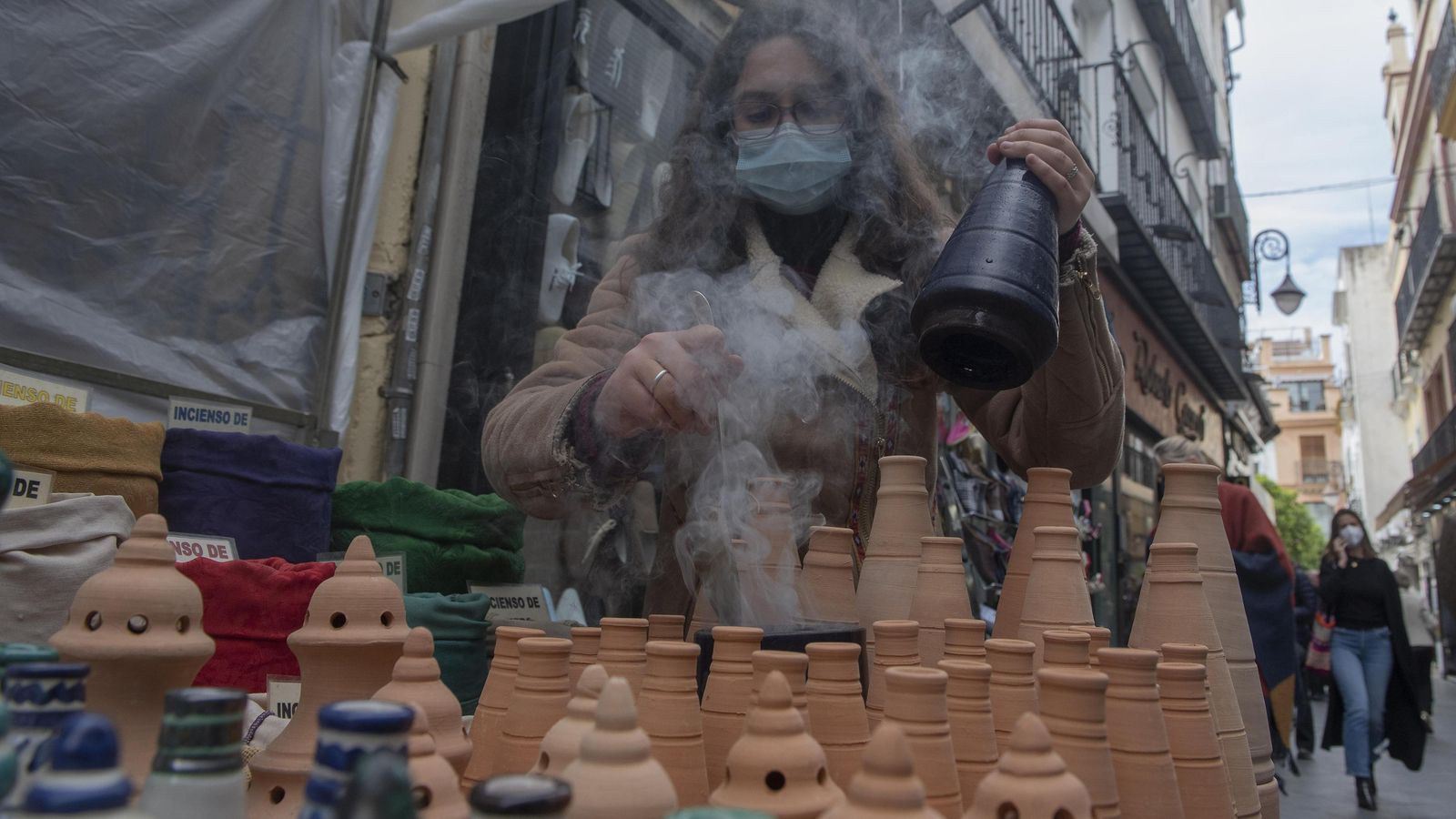 El puesto de Inciensos Fiances en la calle Córdoba.