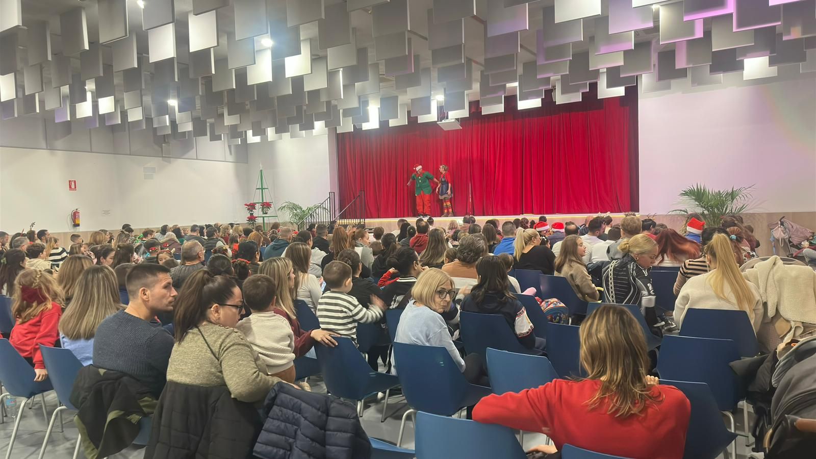 Los más pequeños también disfrutan de la Navidad en Huércal de Almería