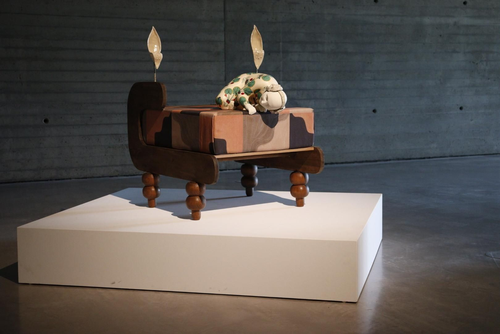 Las imágenes de la exposición 'En silencio se alzaron lotos', de Raquel Algaba