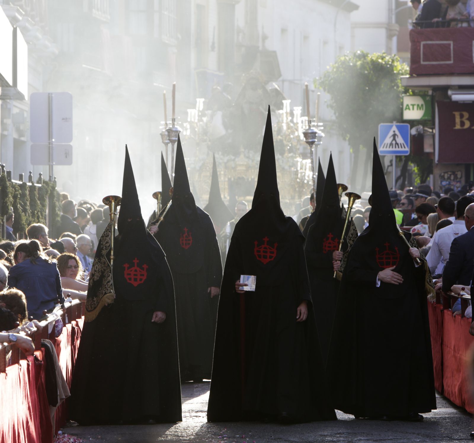 Nazarenos del Santo Entierro