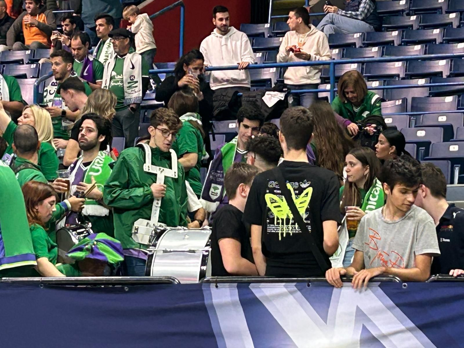 Búscate en las gradas del Belgrado Arena durante la Final Four de la BCL