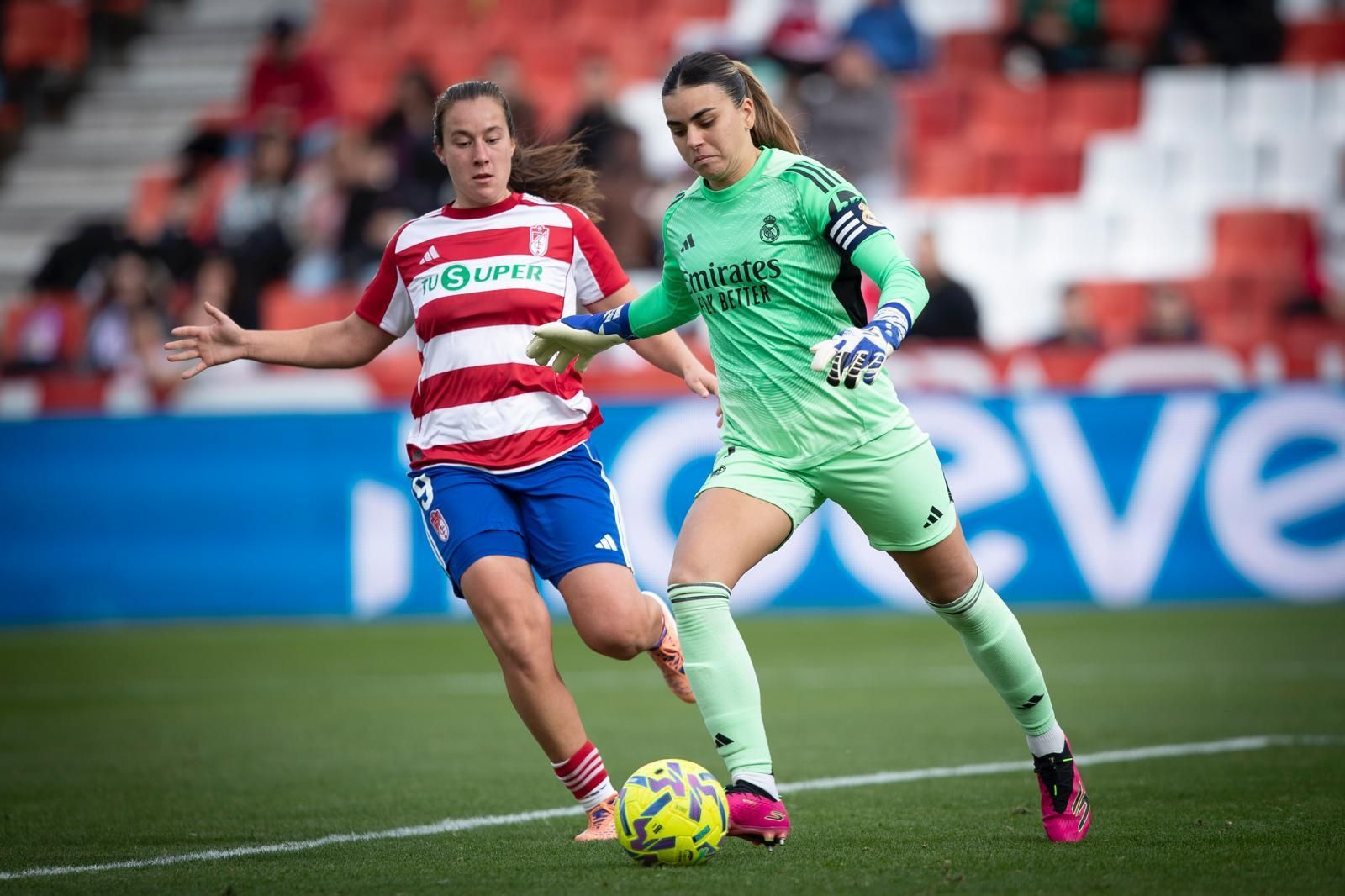 Las mejores imágenes del Granada Femenino-Real Madrid