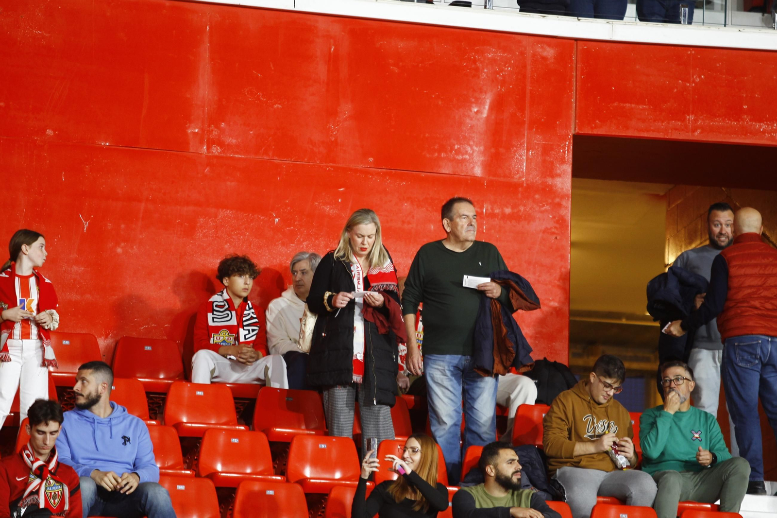 Búscate en las fotos de público del partido U.D. Almería-Deportivo de La Coruña