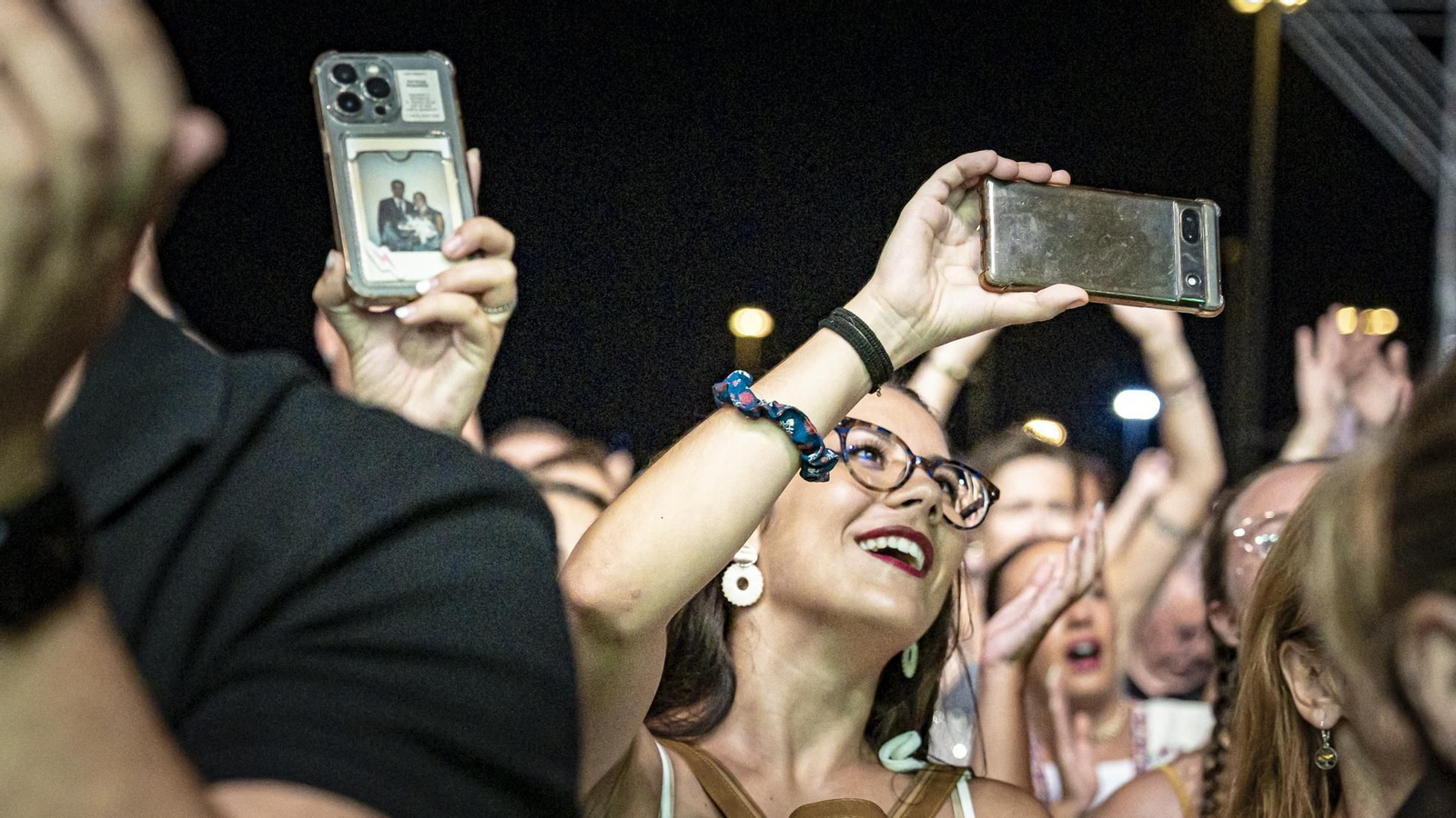 Las imágenes del concierto de despedida de Andy&Lucas en el muelle de Cádiz