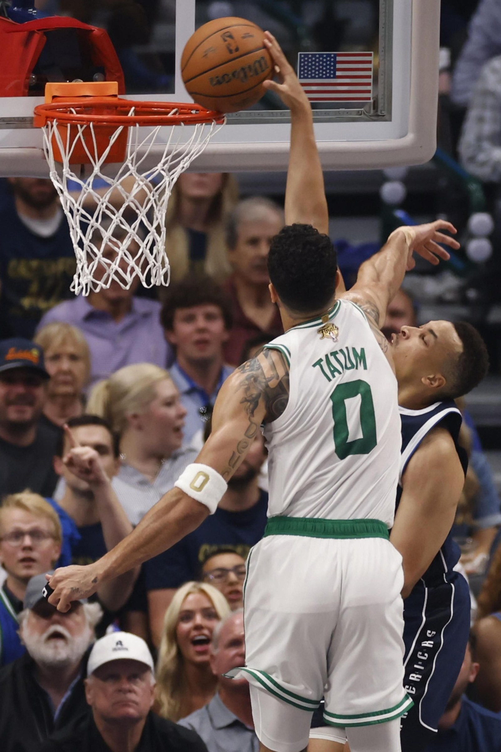 Las mejores fotos del tercer partido de la final de la NBA