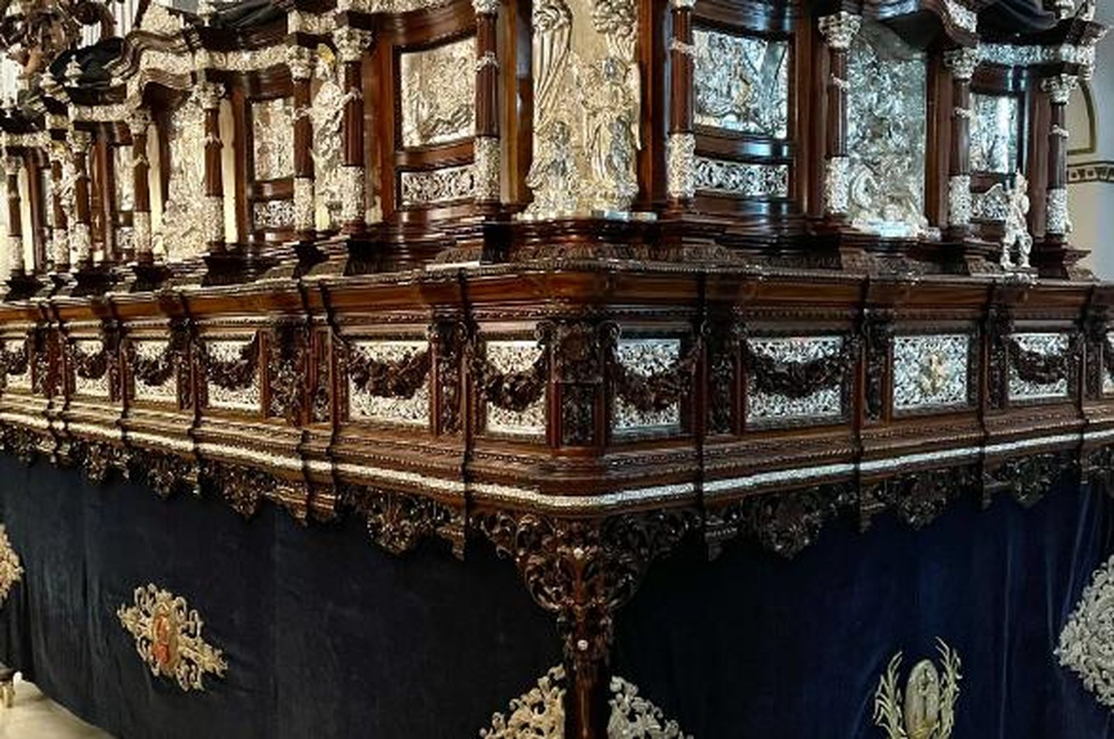 Las guirnaldas incluidas ya en el paso