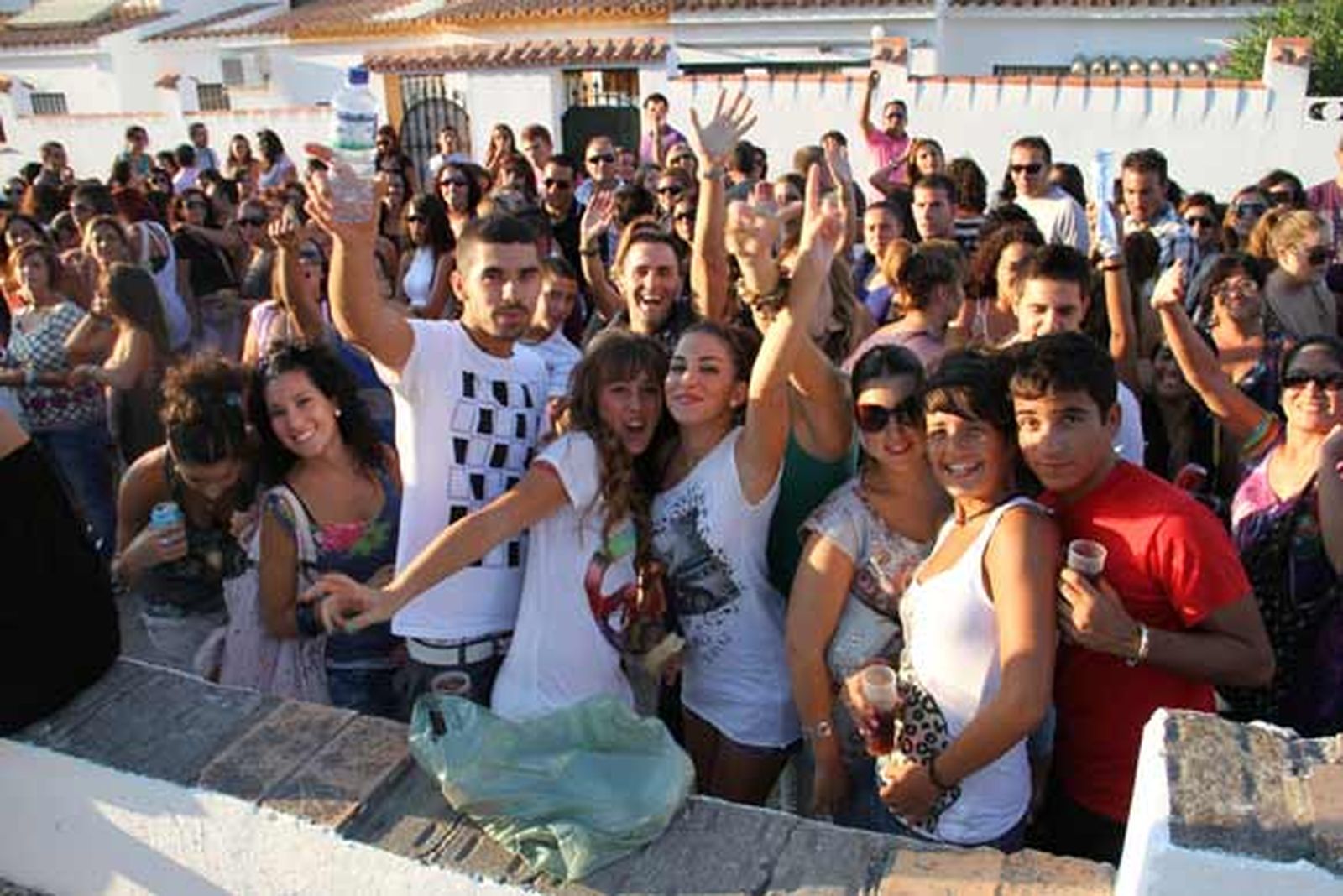 Alejandro Sanz comparte con los artistas Manuel Carrasco, David DeMaría y Junior "la noche más hermosa de la historia" en su pueblo de adopción

Foto: Jose Braza