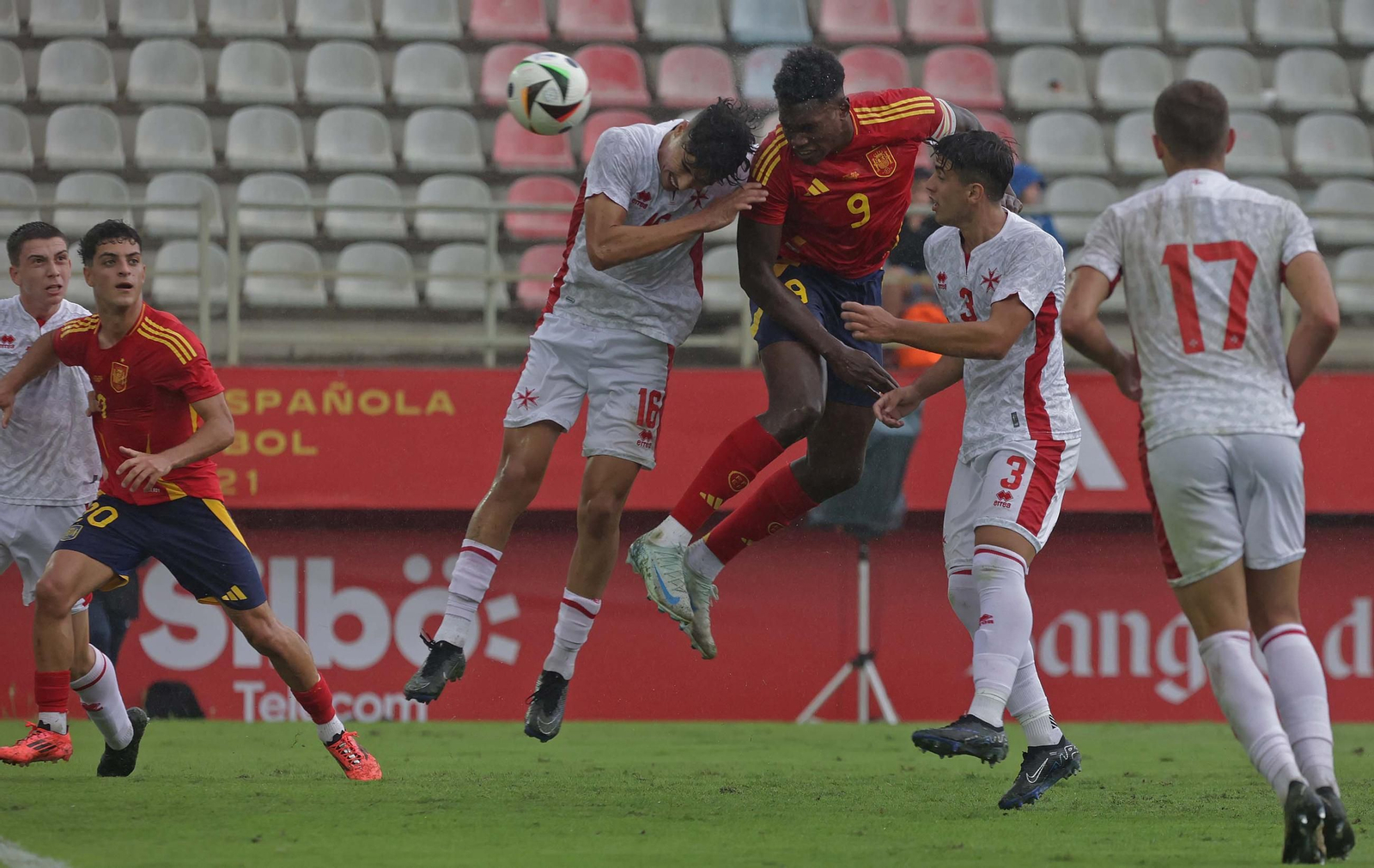 Las mejores fotos del España - Malta sub-21 en Algeciras