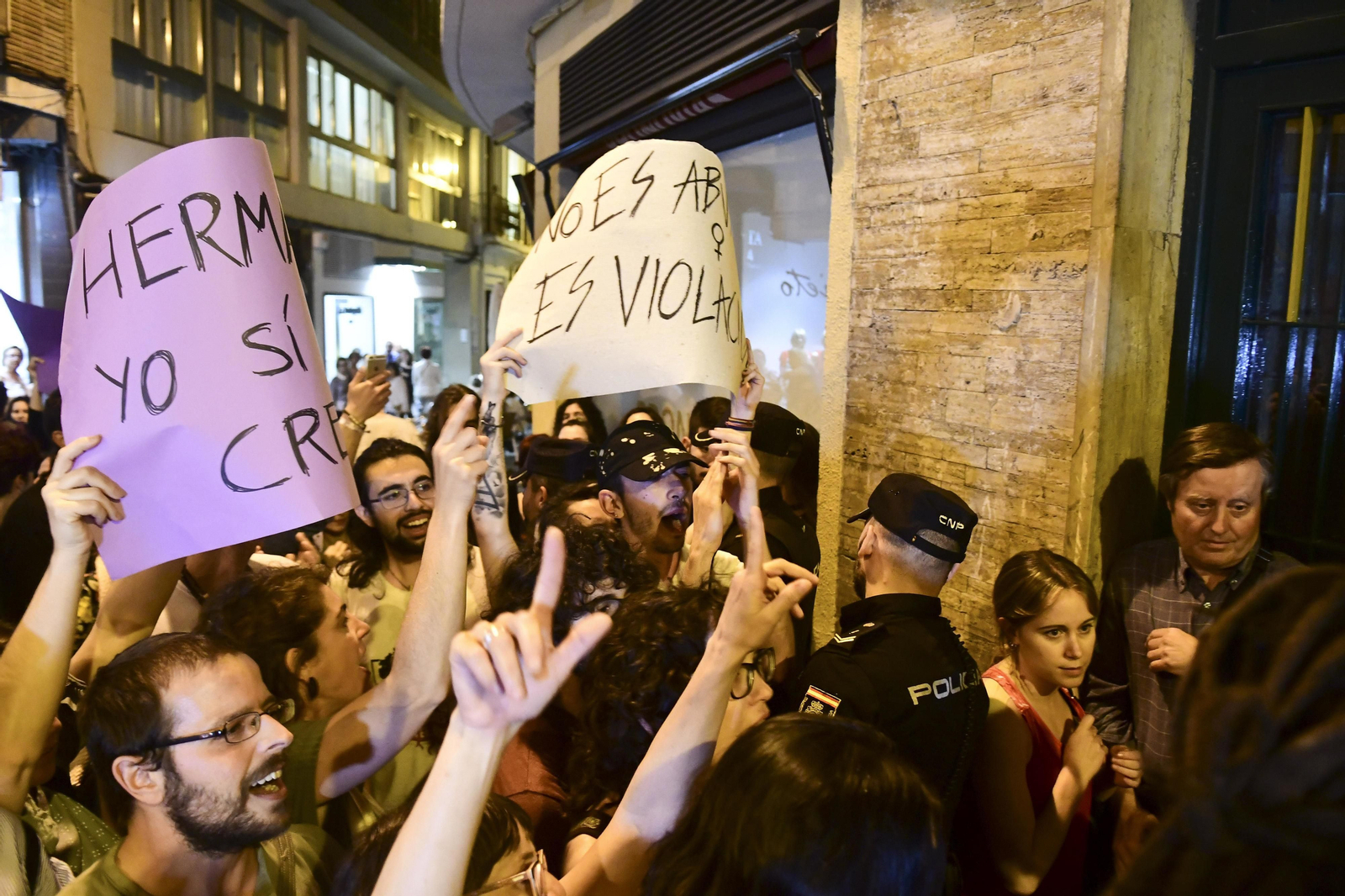 Las manifestación por la sentencia de La Manada en Córdoba, en imágenes