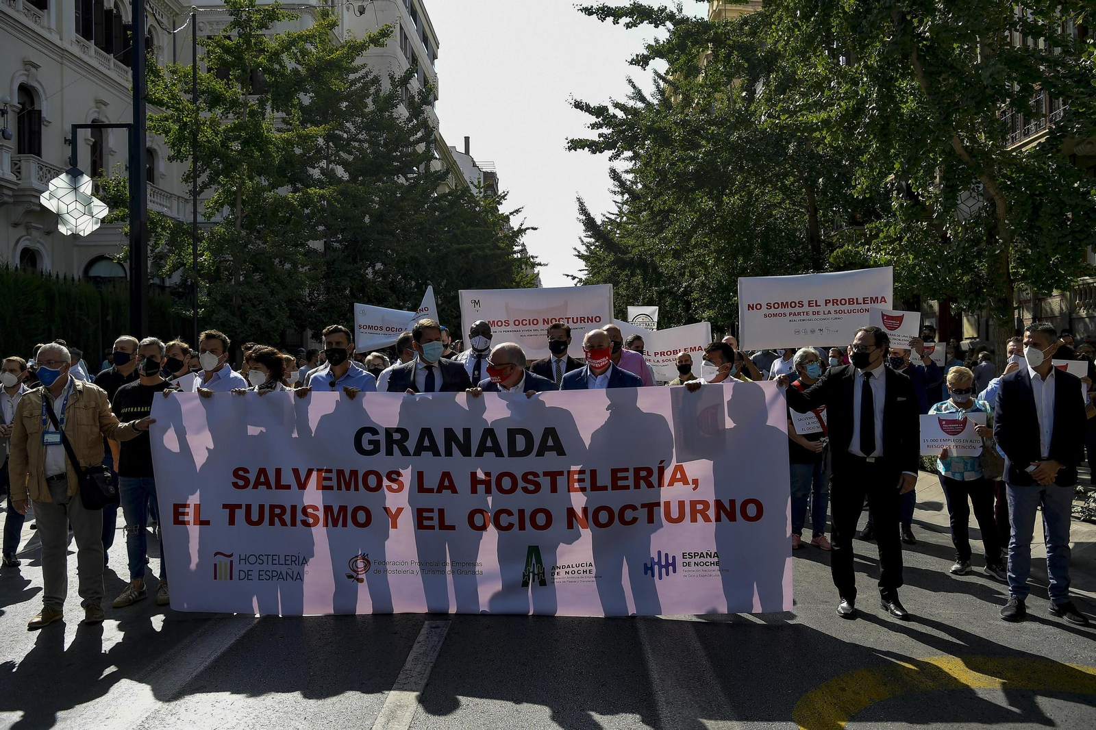 Fotos: El turismo se manifiesta en Granada