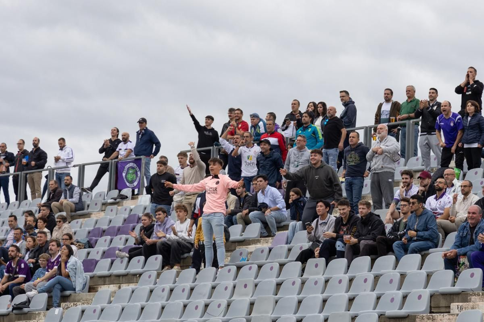 Partido Real Jaén y CD Huétor Vega, en imágenes