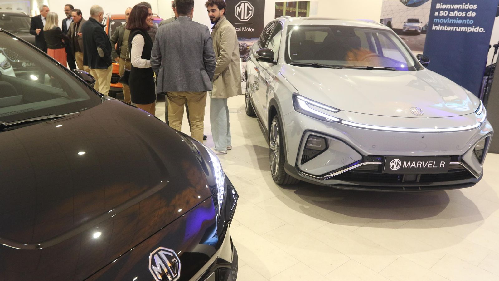 La gama al completo de MG no faltó en el acto de apertura de puertas del concesionario malacitano.