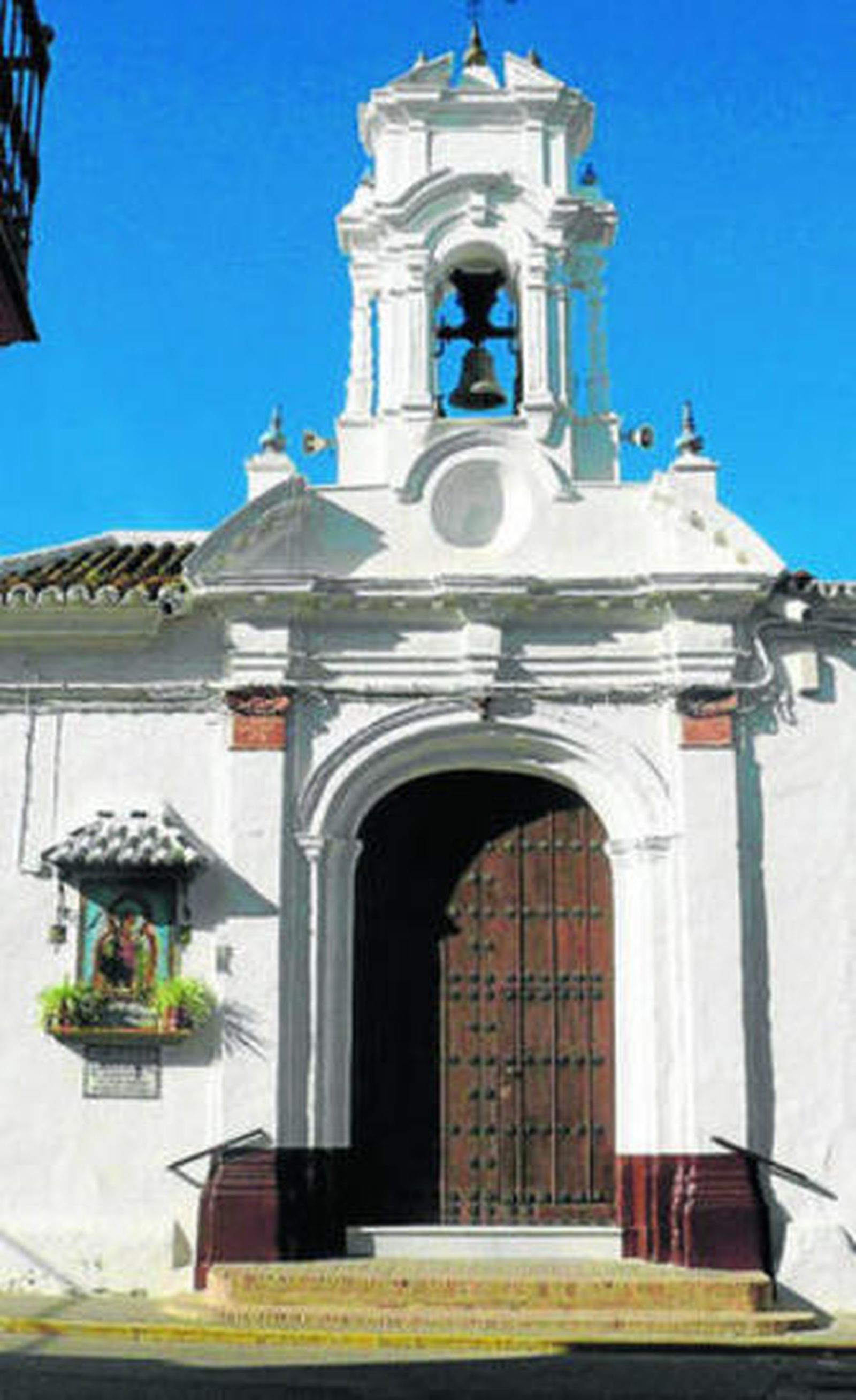 Portada de la ermita que intentaron robar.