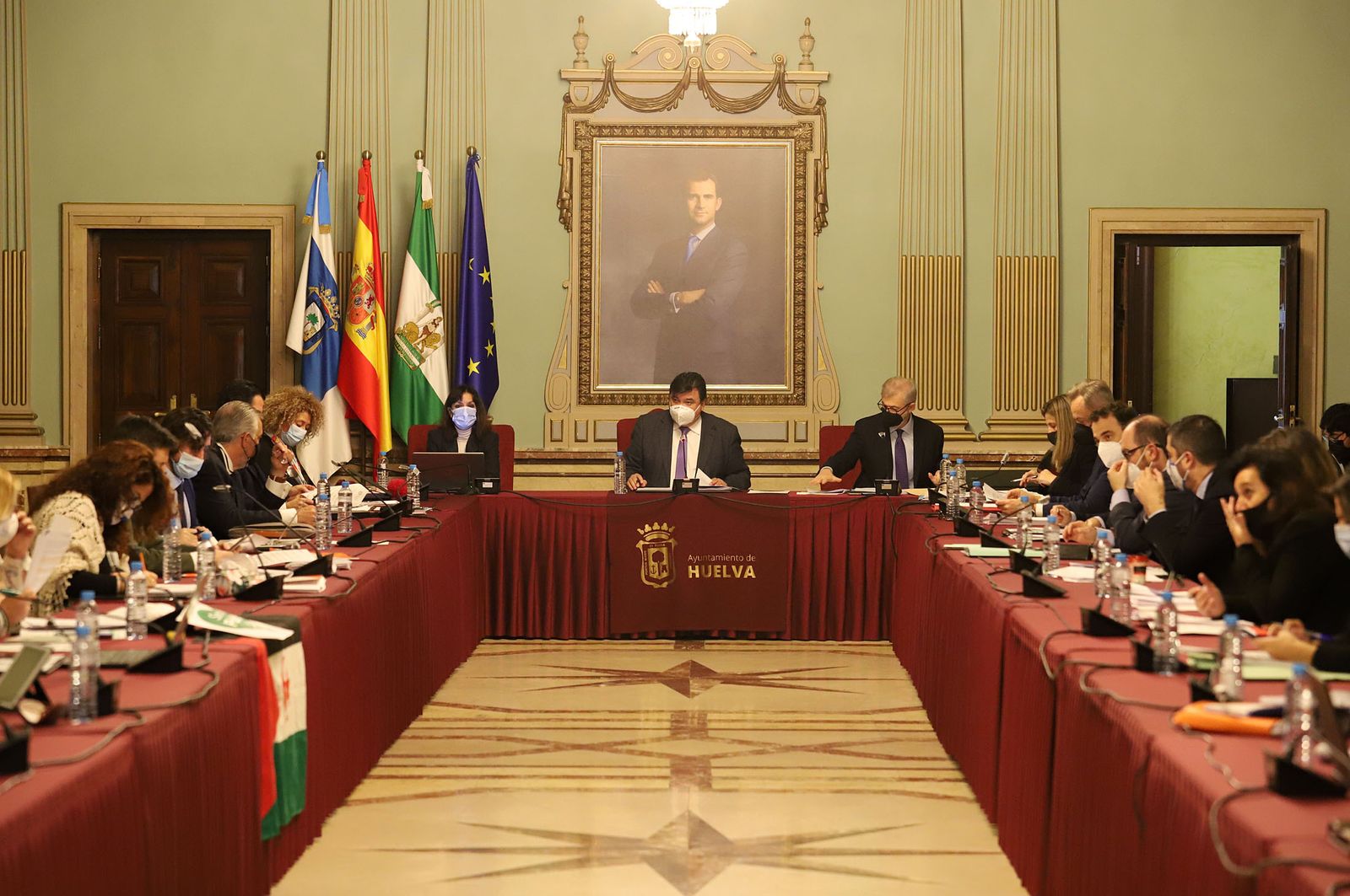 Imágenes del pleno celebrado en el Ayuntamiento de Huelva