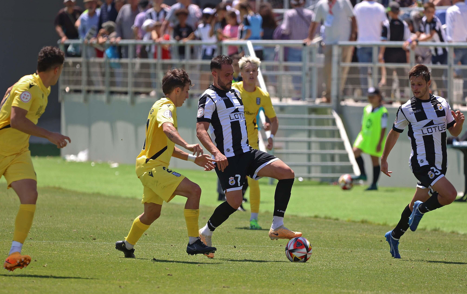 Las mejores fotos del Balona - Cartagena B de Segunda RFEF
