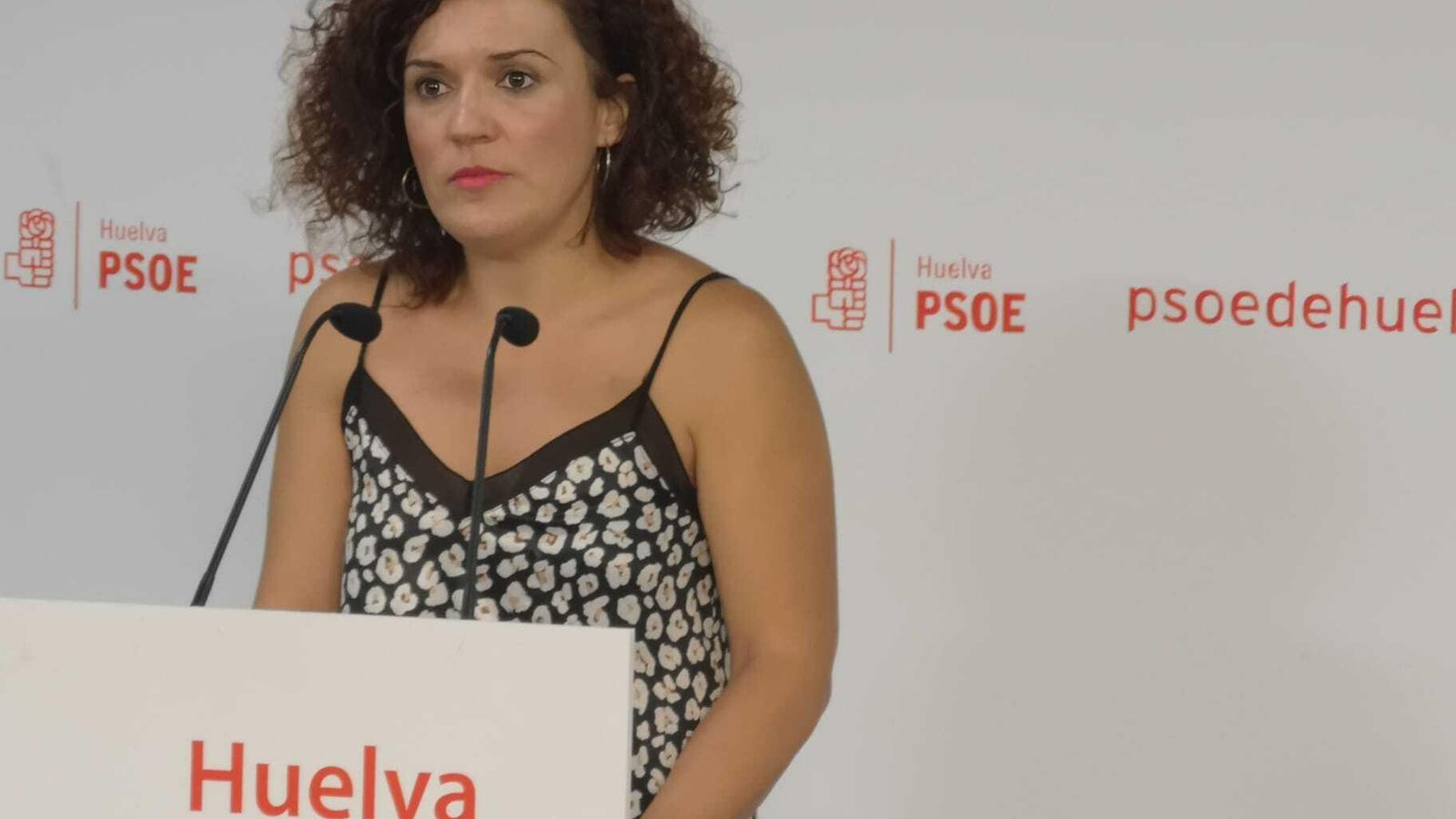 María Eugenia Limón durante la intervención que llevó a cabo ante cargos socialistas.