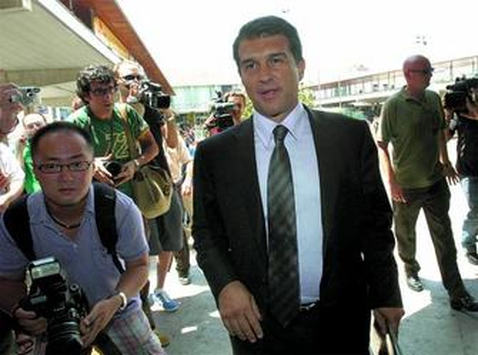 Laporta, a su llegada al Camp Nou el pasado jueves para asistir a la reunión de su junta directiva.