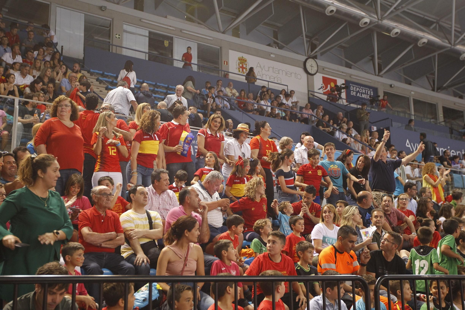 Fotogalería España-Suecia. Balonmano. Palacio Juegos Mediterráneos. Almería