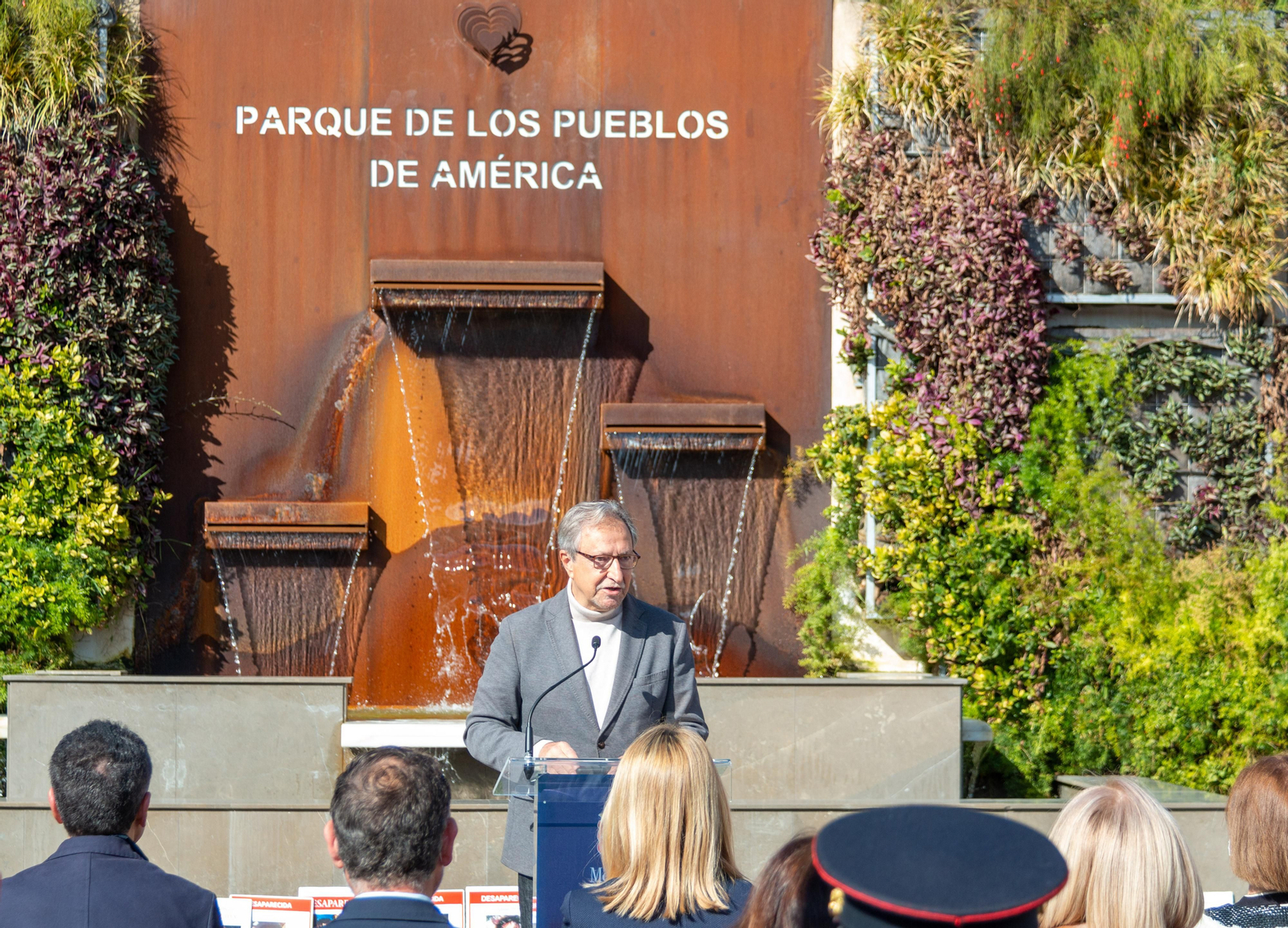 Motril realiza un homenaje para recordar a María Teresa, la joven desaparecida en 2000, y a personas desaparecidas en todo el país