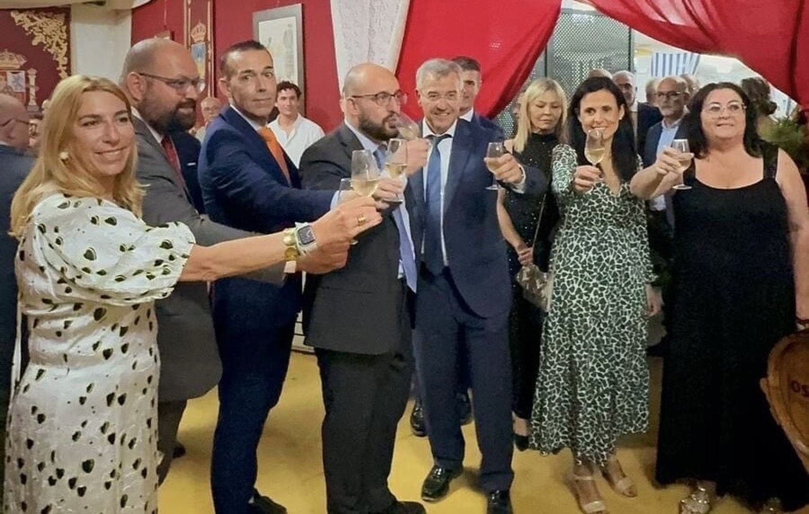 A Mrs. Botox le gusta un vaso