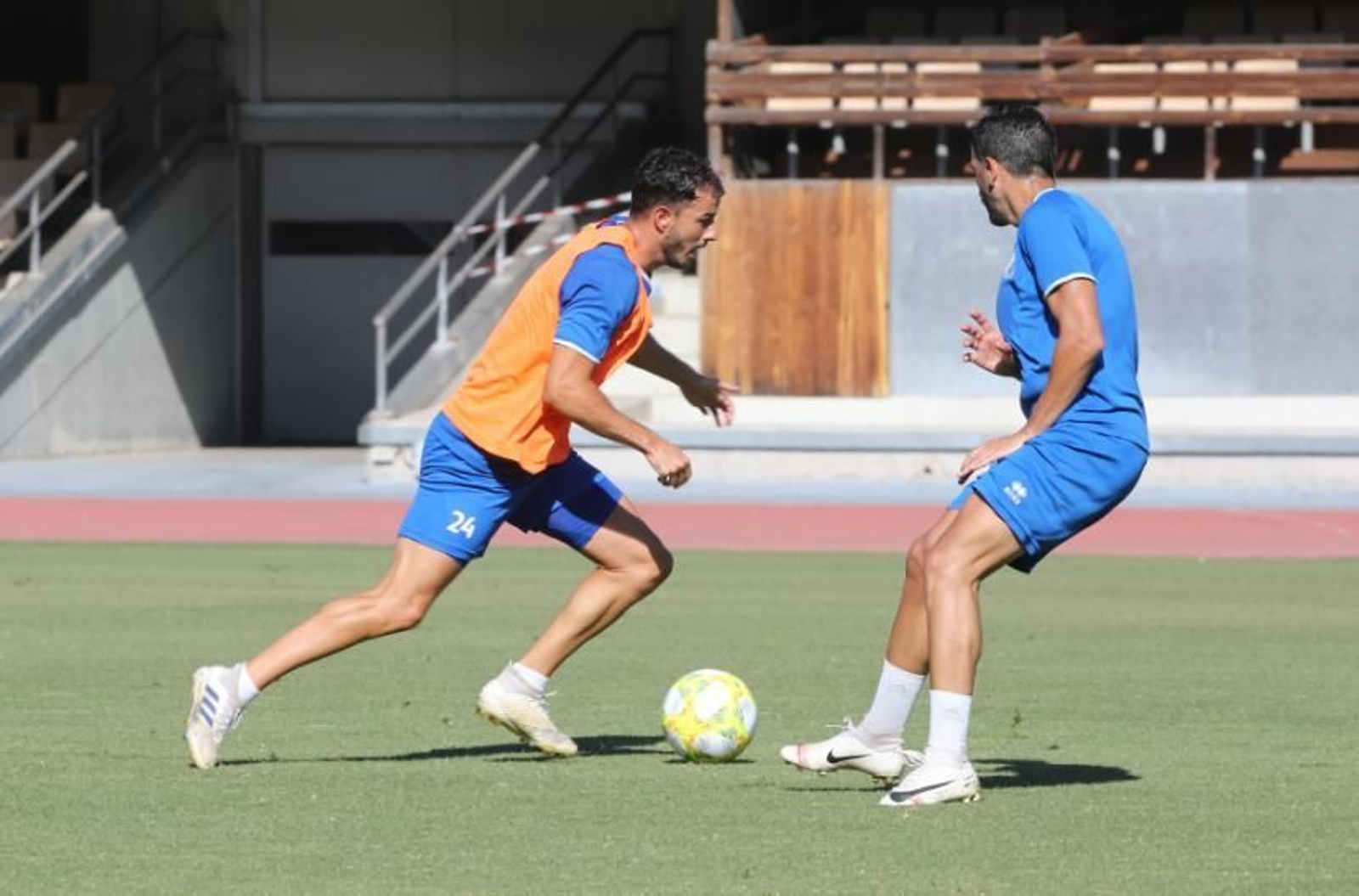 Jacobo intenta marcharse de Narváez en un entrenamiento en Chapín.