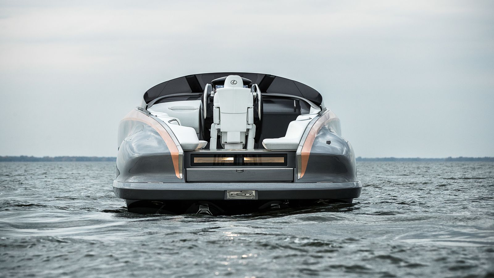 Este barco cuenta con un sistema de propulsión de casi 1.000 CV.