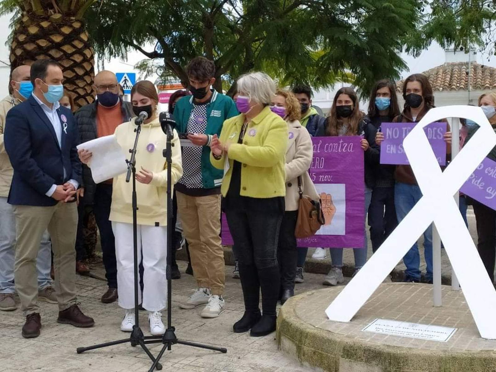 Acto con alumnos del IES La Janda en Vejer.