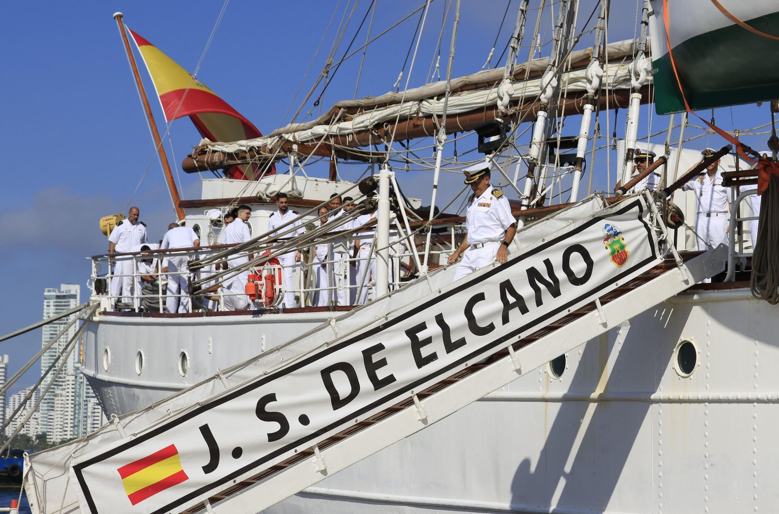 Las imágenes de la parada del 'Juan Sebastián de Elcano' en Cartagena de Indias (Colombia)