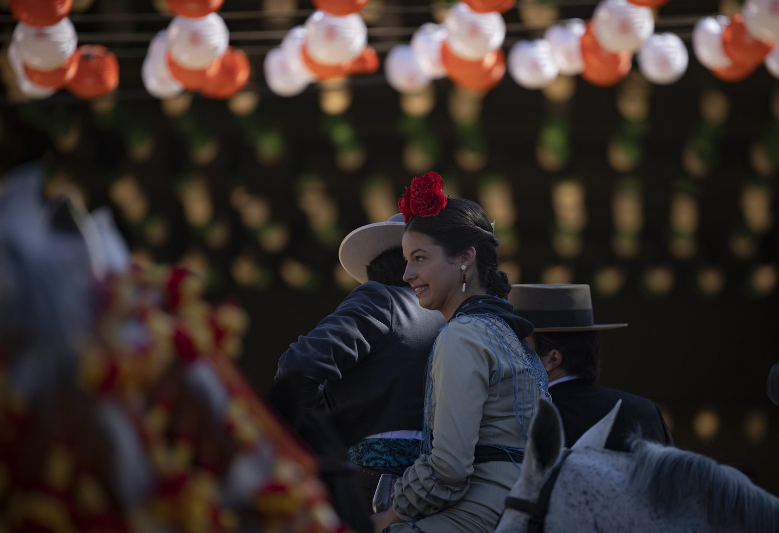 Las fotos del martes de la Feria de abril de Sevilla 2023