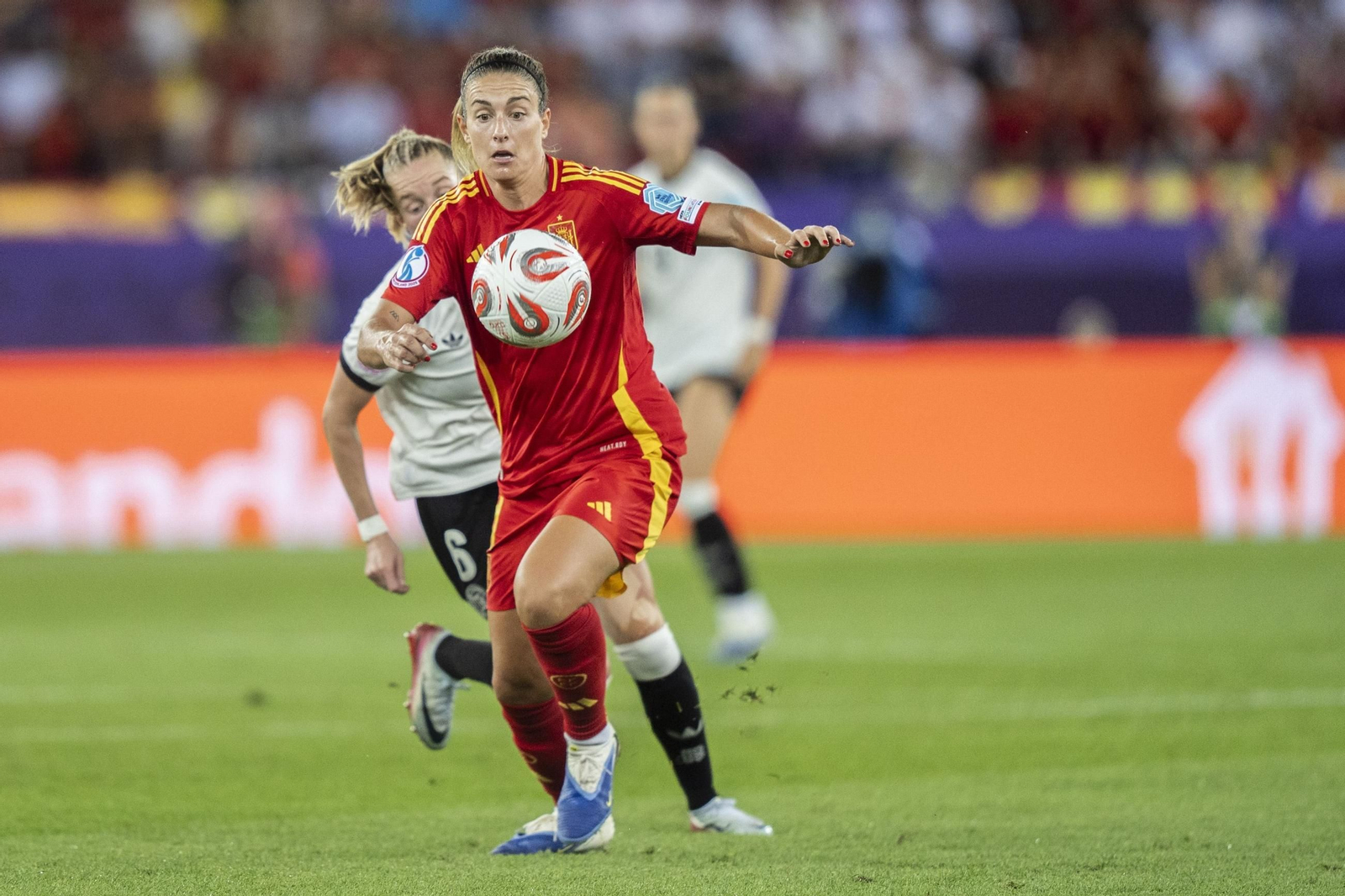 Las mejores imágenes de la semifinal Alemania-España de la Eurocopa femenina