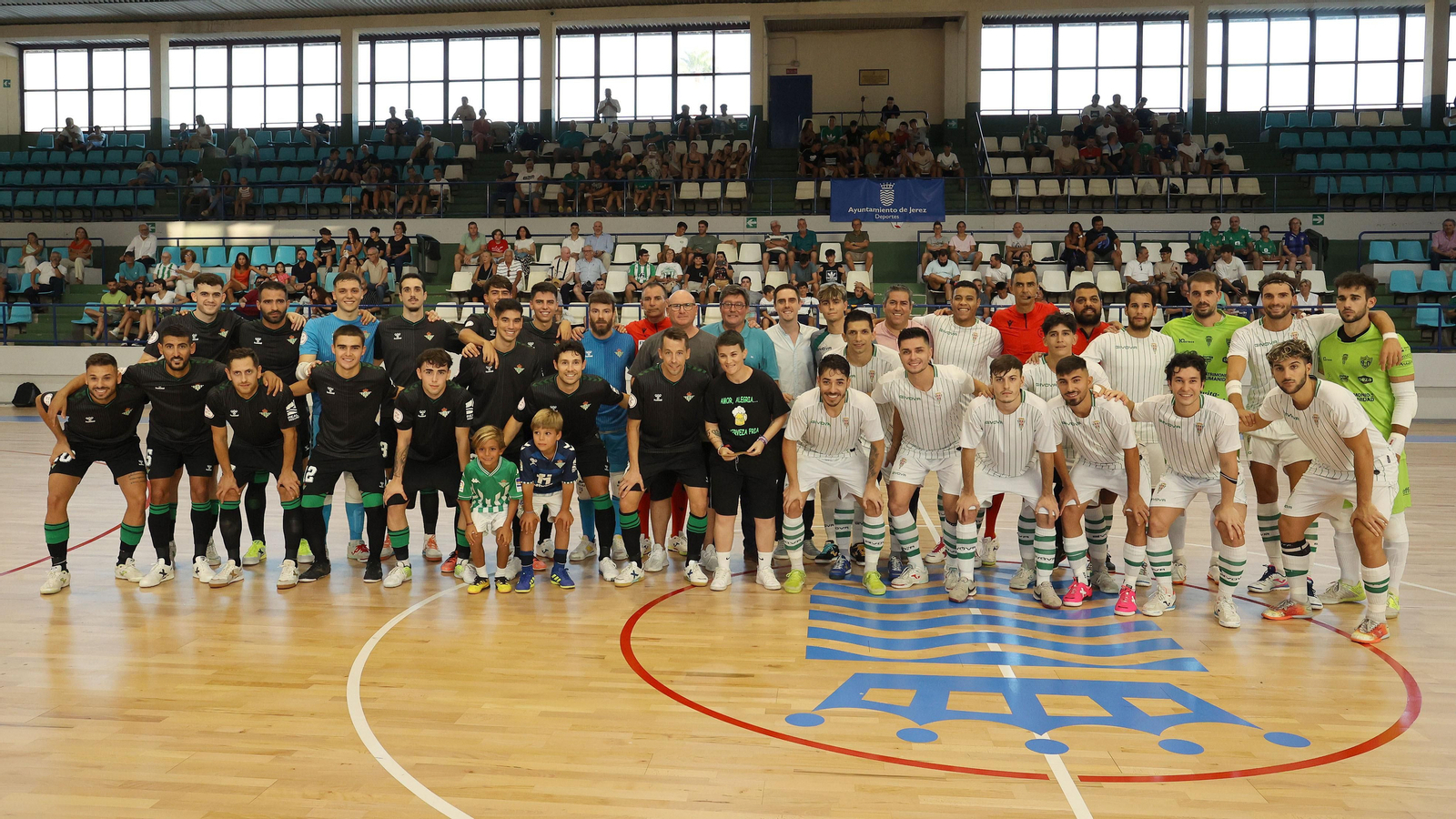 Partido a beneficio de Ainhoa Azurmendi entre Betis Futsal y Córdoba Patrimonio de la Humanidad en Jerez