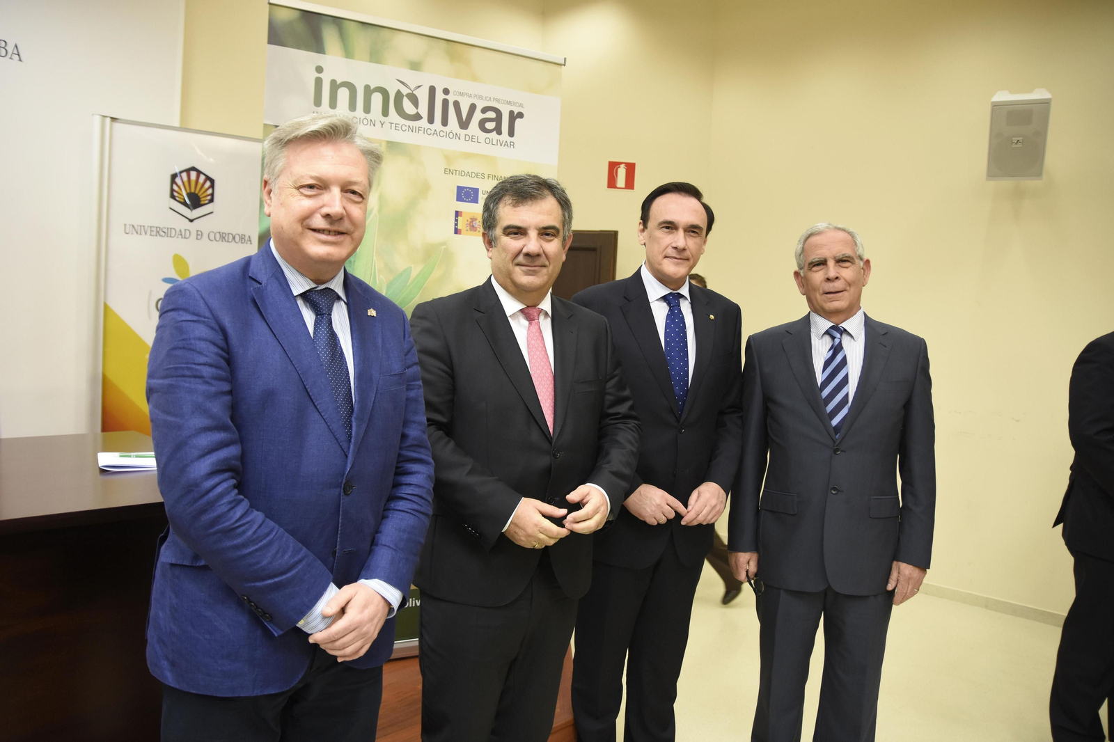 Juan José Primo Jurado, Juan María Vázquez, José Carlos Gómez Villamandos y Jesús Gil Ribes, en el Rectorado. Juan José Primo Jurado, Juan María Vázquez, José Carlos Gómez Villamandos y Jesús Gil Ribes, en el Rectorado.