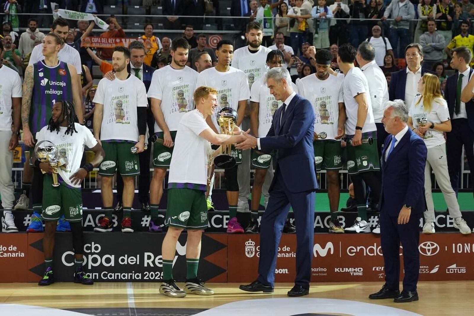 El Unicaja, campeón de Copa: Todas las imágenes del partido, la fiesta y la llegada a Málaga