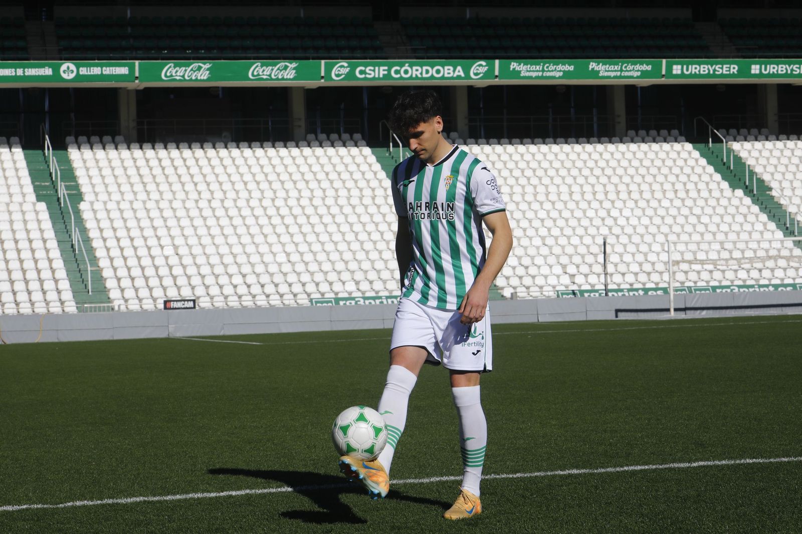 Las mejores fotos de la presentación de Diego Percan con el Córdoba CF
