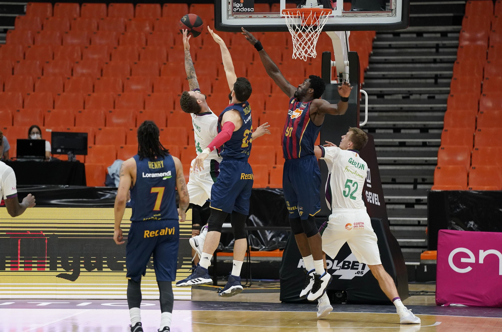 El Baskonia-Unicaja, en fotos