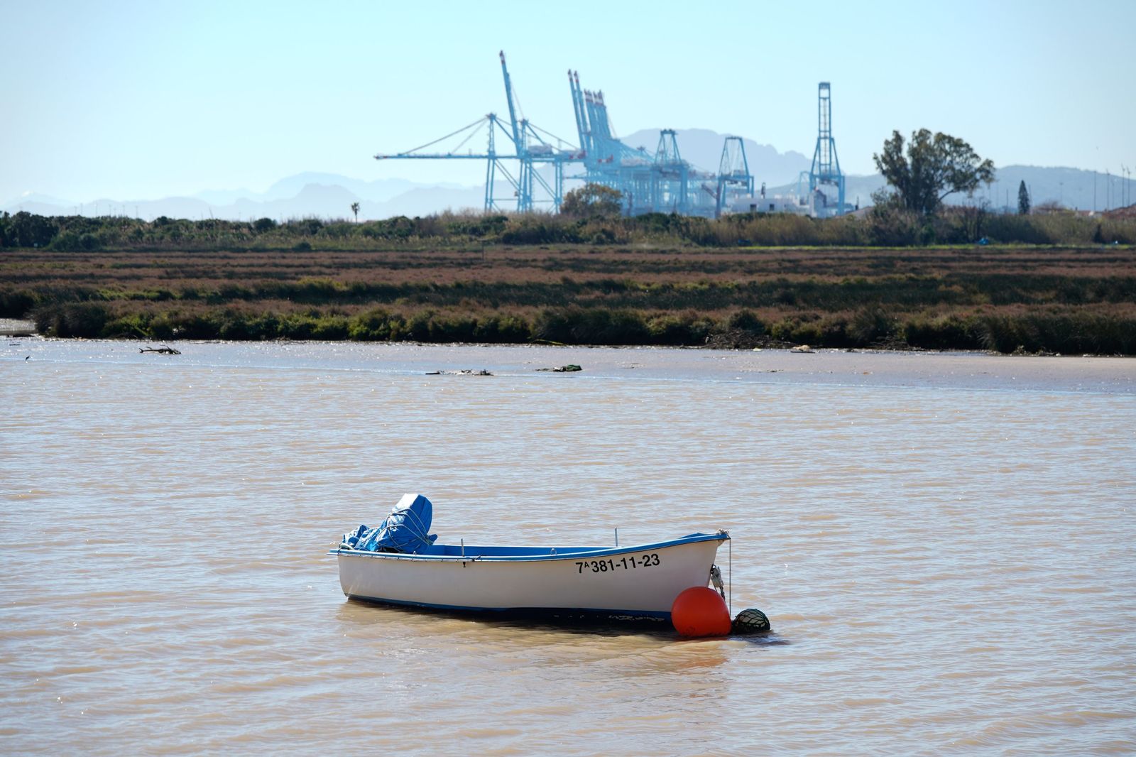 Fotos de la contaminación en el paraje natural marismas del Río Palmones