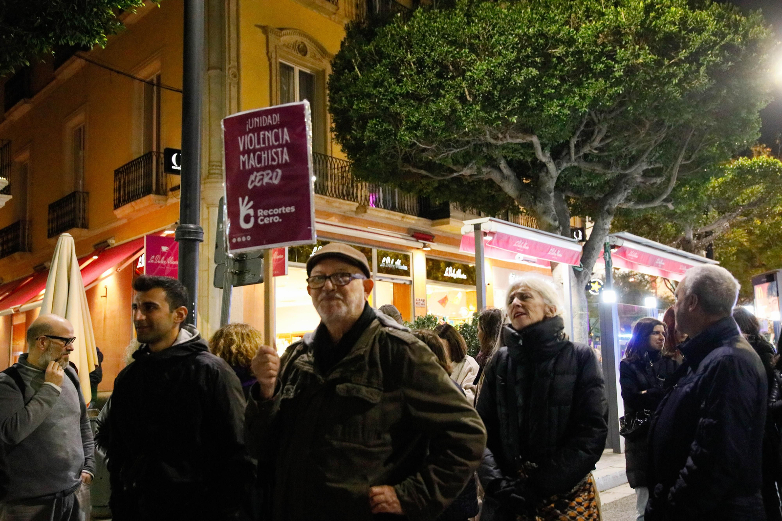 Galería de imágenes por el día de la mujer en Almería