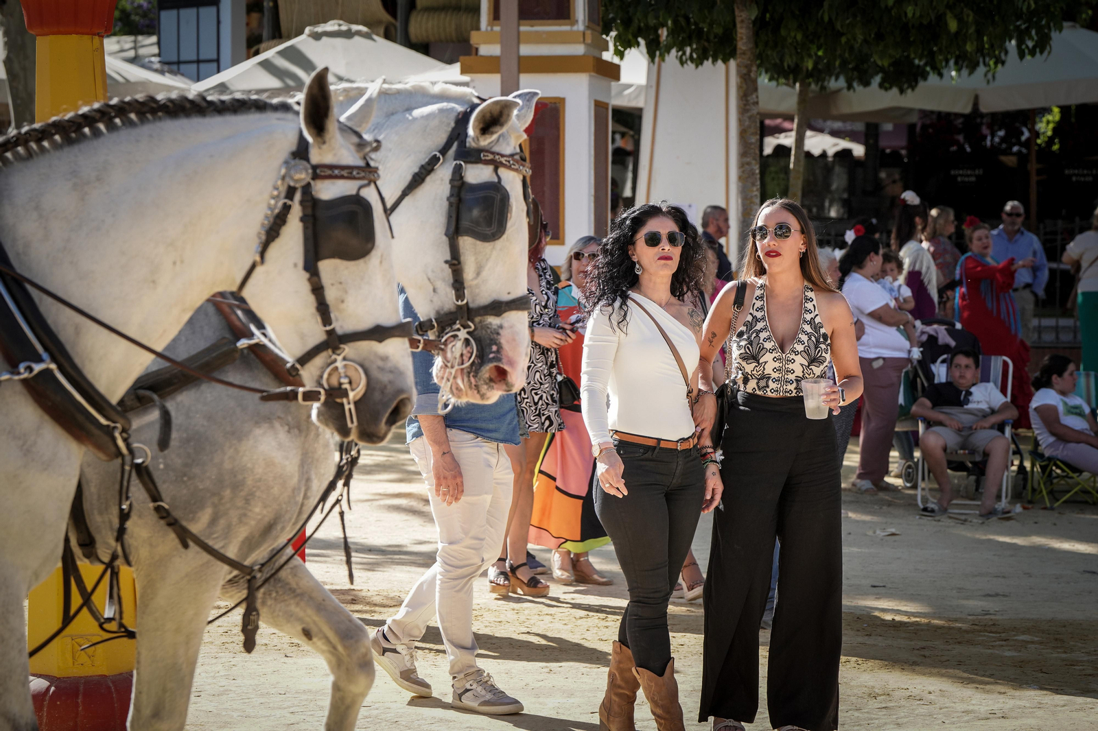 Búscate las fotos  del lunes en la Feria de Jerez 2024