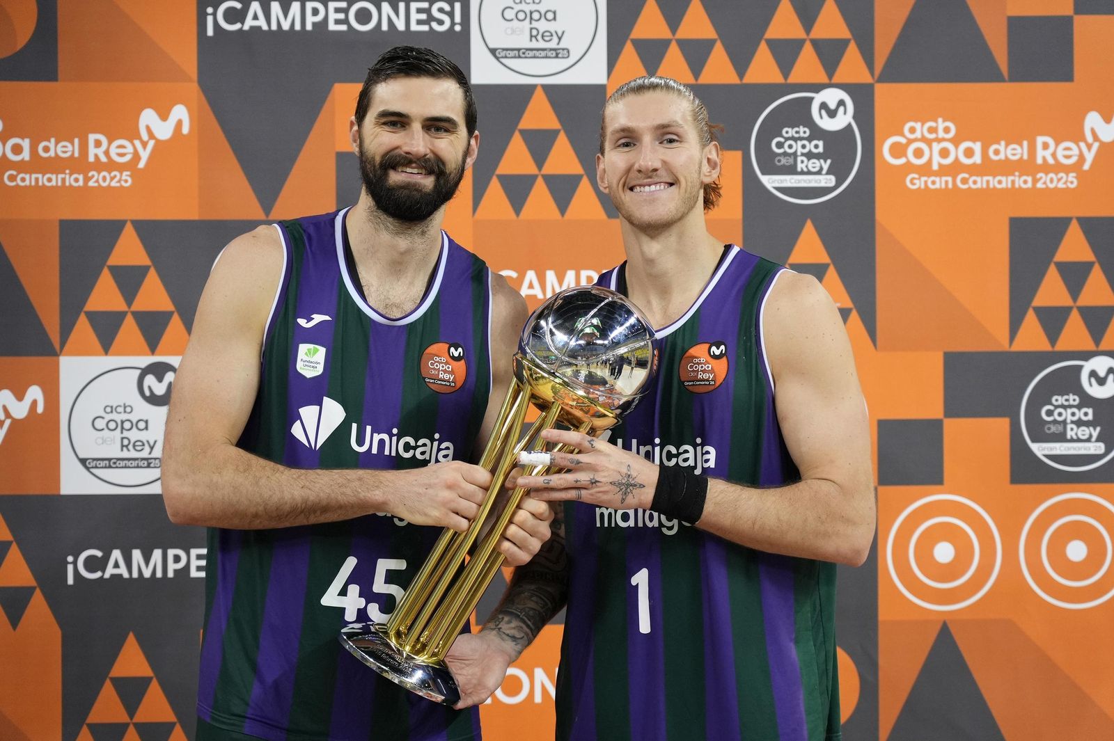 La sesión de fotos oficial del Unicaja campeón