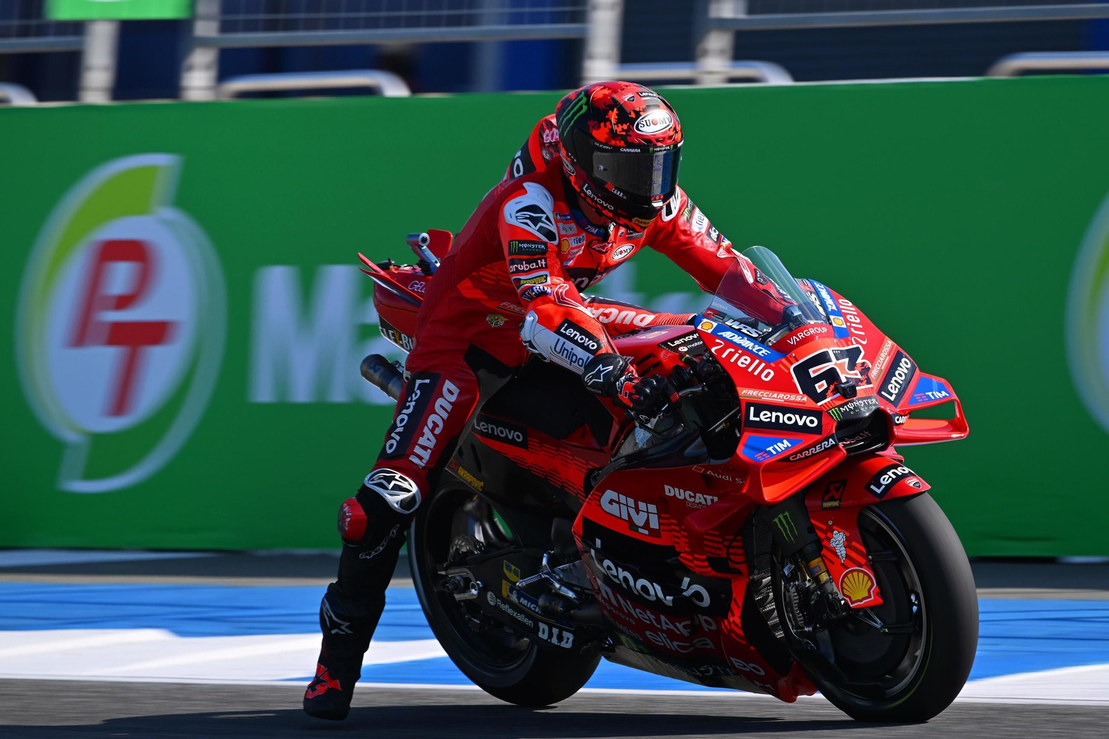 Las fotos del primer triunfo de Marc Márquez en la temporada