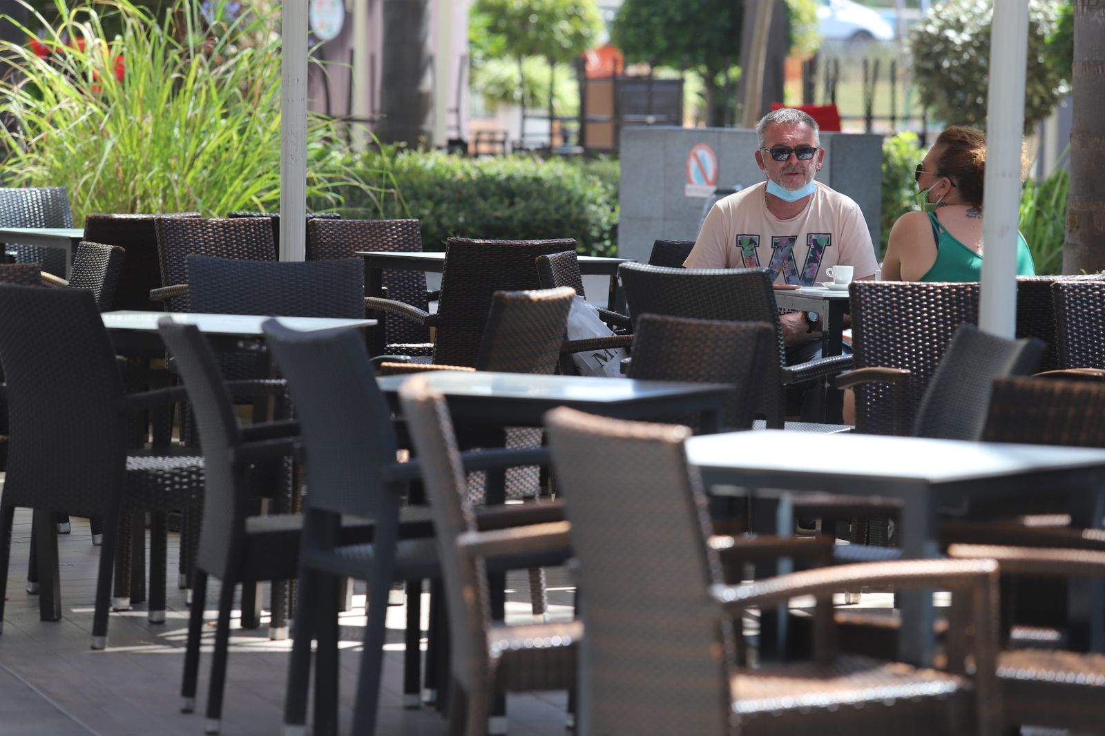 Imágenes de bares y restaurantes de la ciudad de Huelva en el inicio de la fase dos