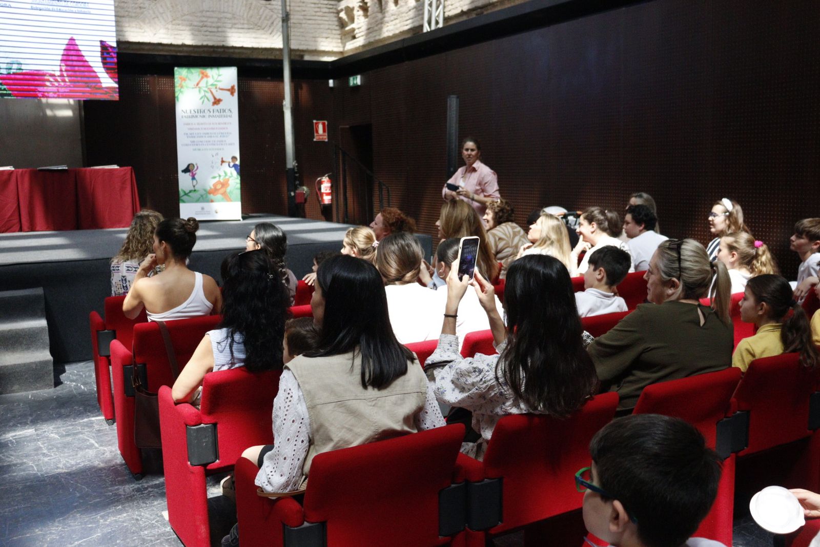 Los patios de colegios e institutos de Córdoba reciben sus premios