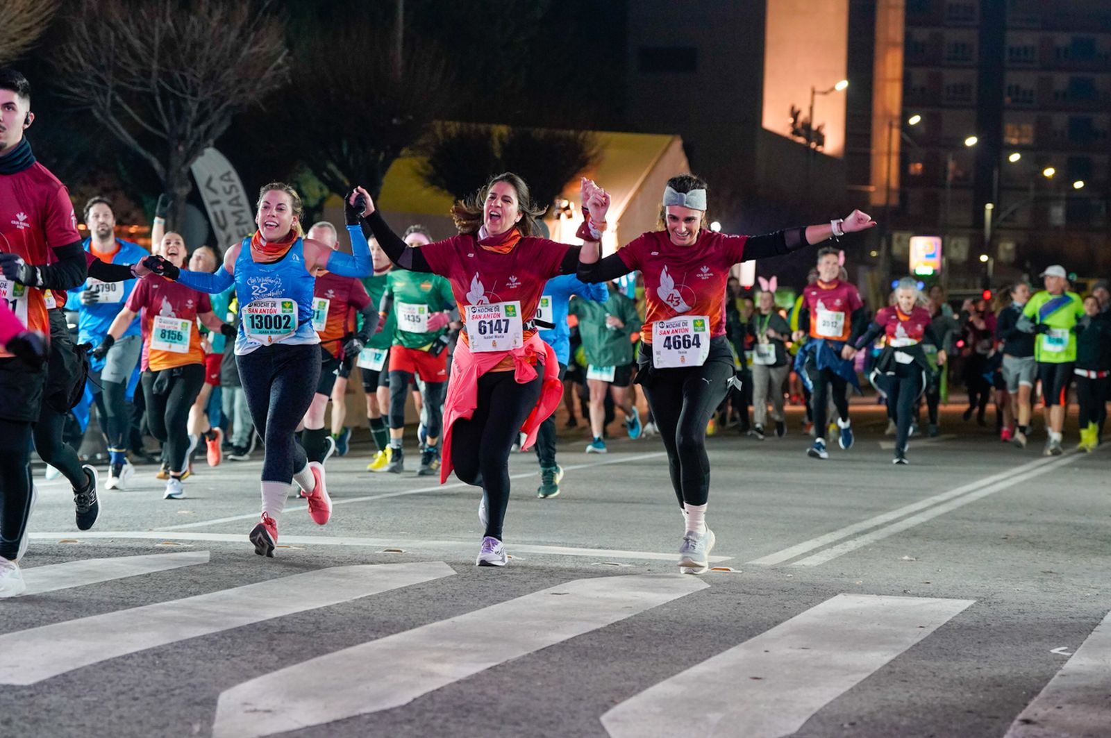 En imágenes: búscate en tu llegada a meta de la Carrera de San Antón 2026 (21)